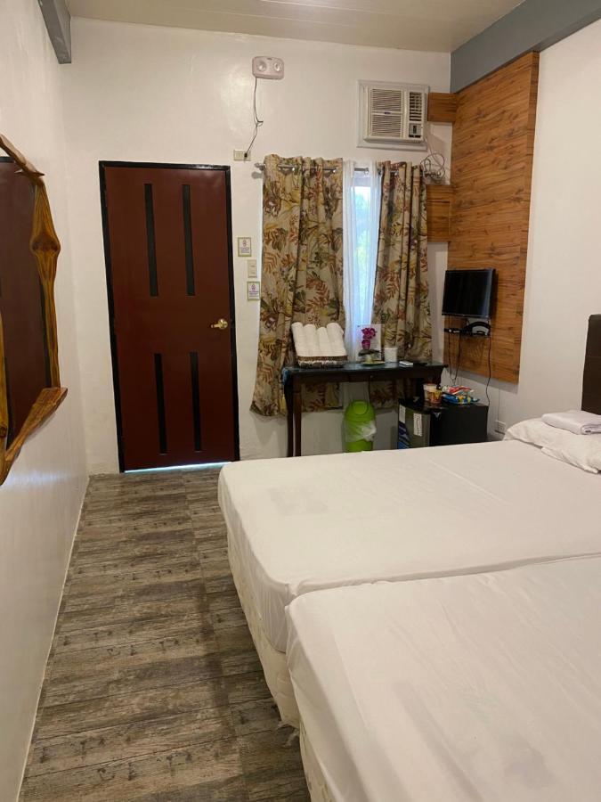 Floating Sanctuary Resort Powered By Cocotel Bulacan Habitación foto