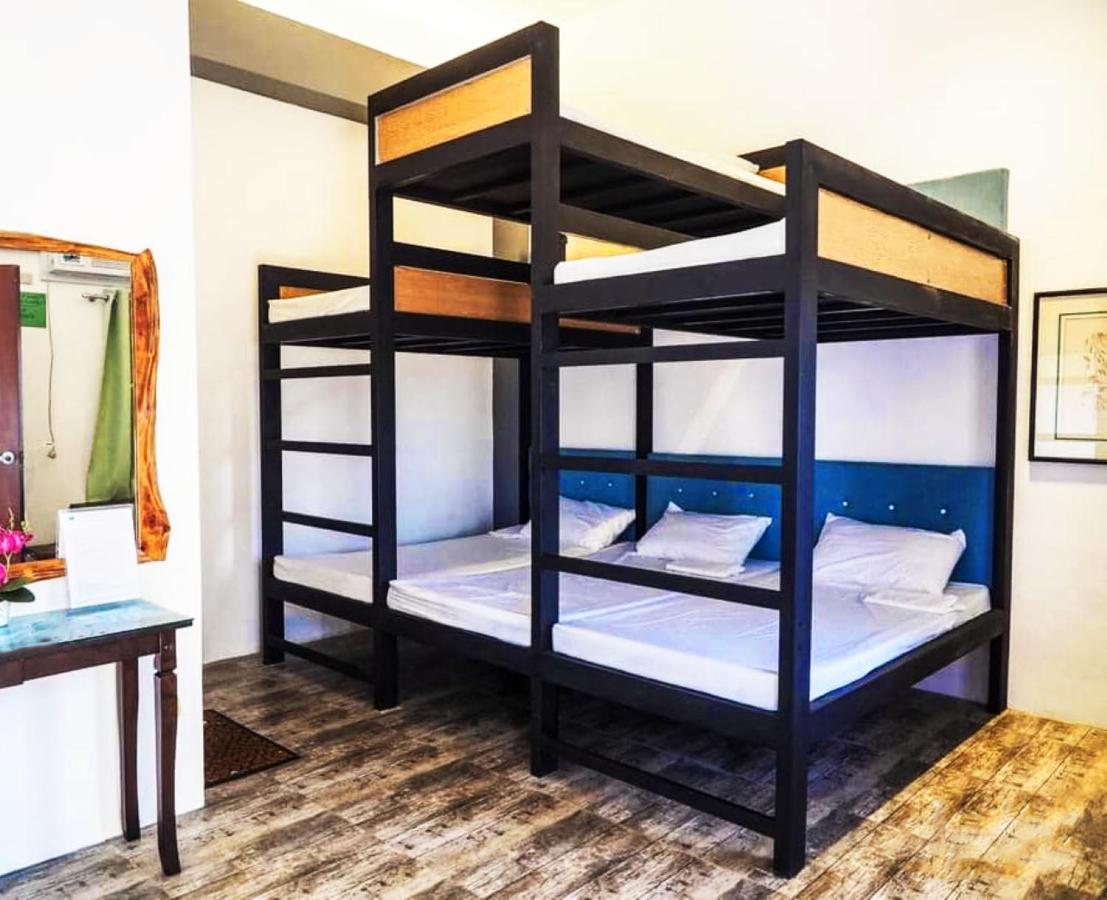 Floating Sanctuary Resort Powered By Cocotel Bulacan Exterior foto